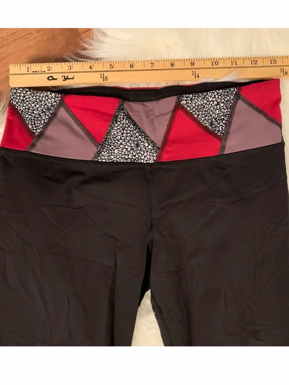 Lululemon Run: Inspire Crop ll 21” Fa14 Quilt 28 Bumble Berry Sz 6